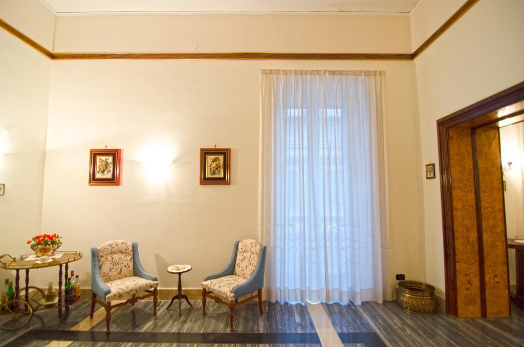 Suite Palazzo Reale Apartment Naples Exterior photo