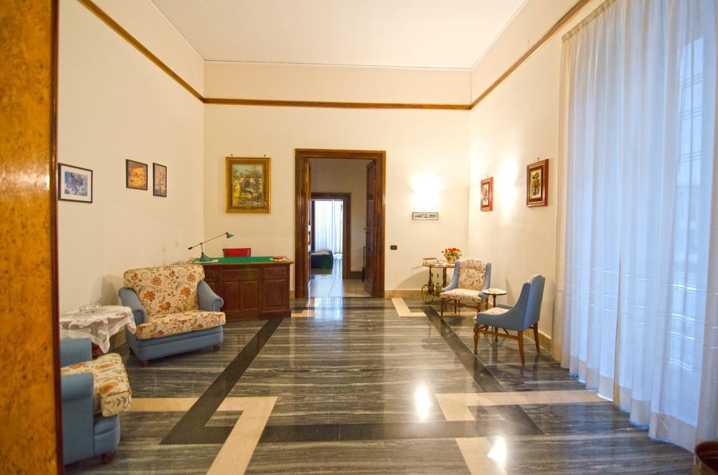 Suite Palazzo Reale Apartment Naples Exterior photo