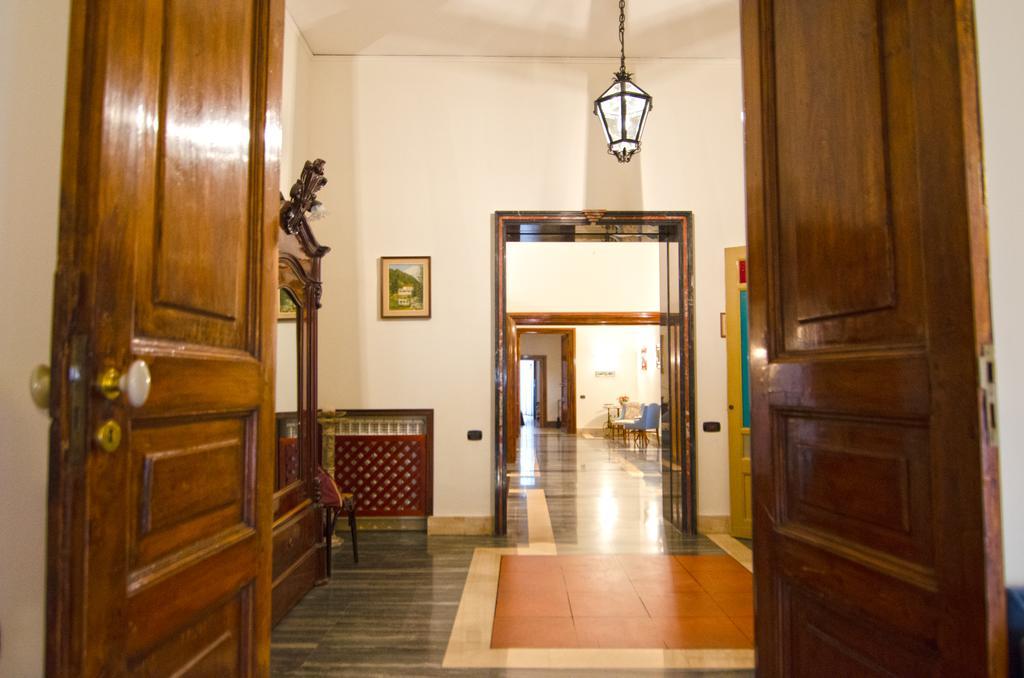 Suite Palazzo Reale Apartment Naples Exterior photo