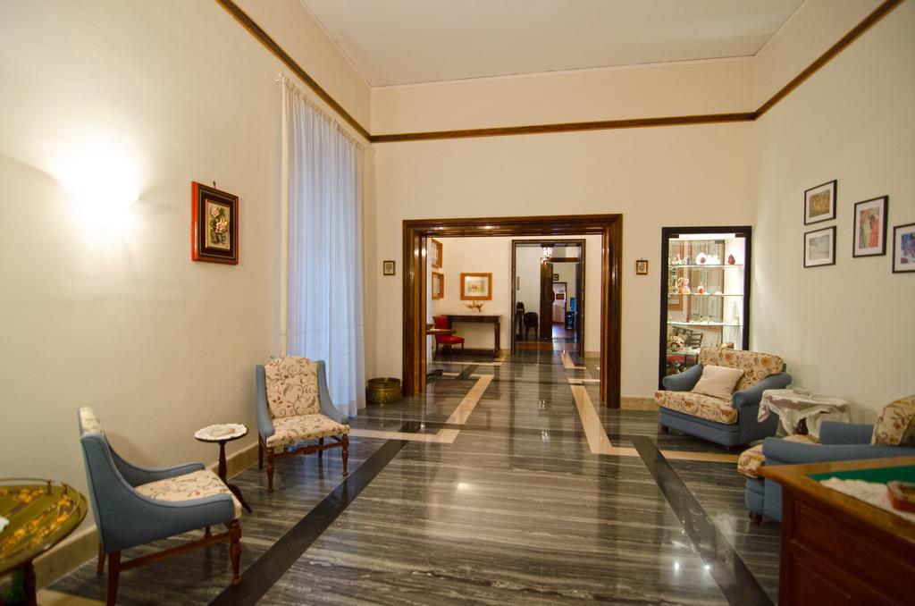 Suite Palazzo Reale Apartment Naples Exterior photo